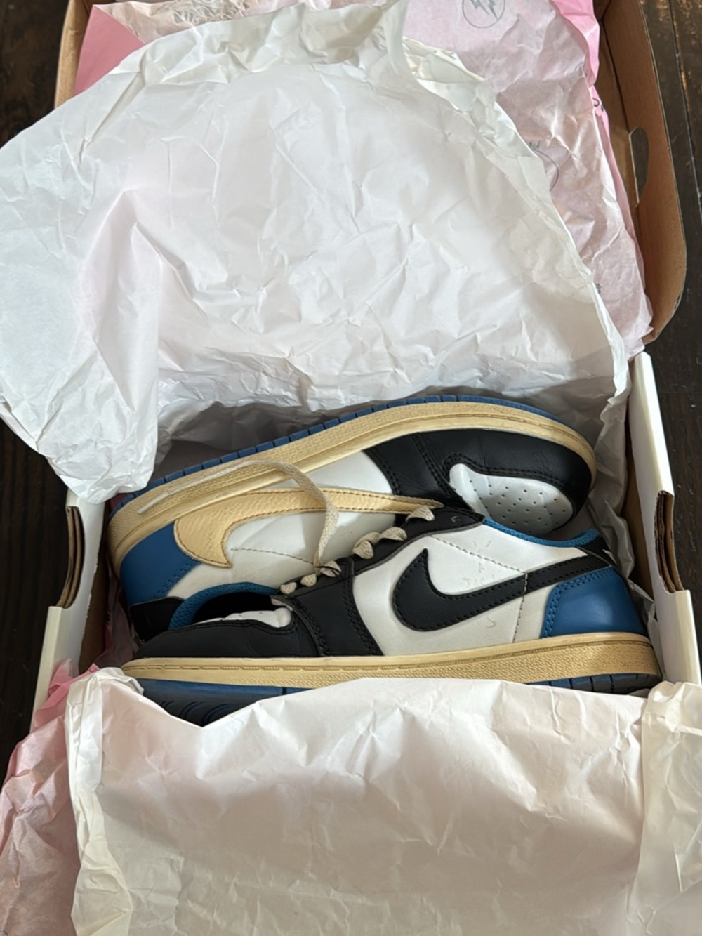 Travis Scott Fragments, Nike Air Jordan 1 Sneaker - Youth 3Y